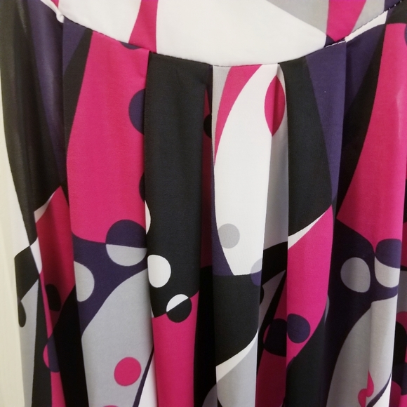 Mod Print Dress - Picture 3 of 6